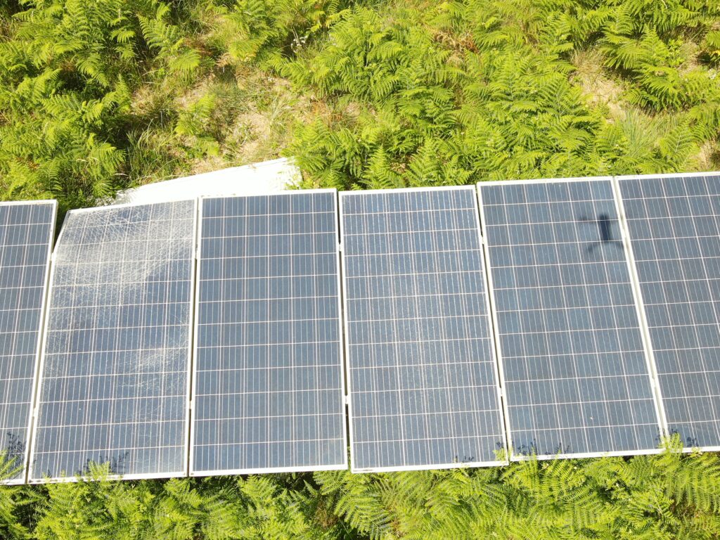 Panneaux Photovoltaïque 1 - abîmé Panneaux Photovoltaïque 1 - abîmé